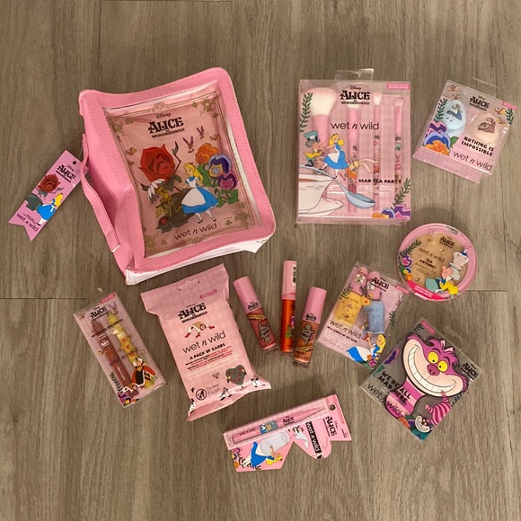 wet n wild Other - NWT Wet n Wild Alice In Wonderland RARE Large Lot 12 Piece Make Up Cosmetic Set